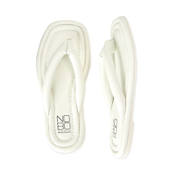 No Boundaries Women’s Puffy Flip Flops Size 7 White - Picture 1 of 6